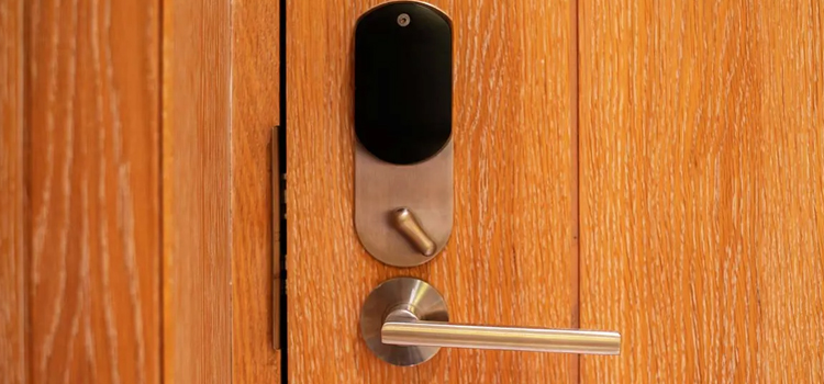 Automatic Locking Door Knob Santa Maria